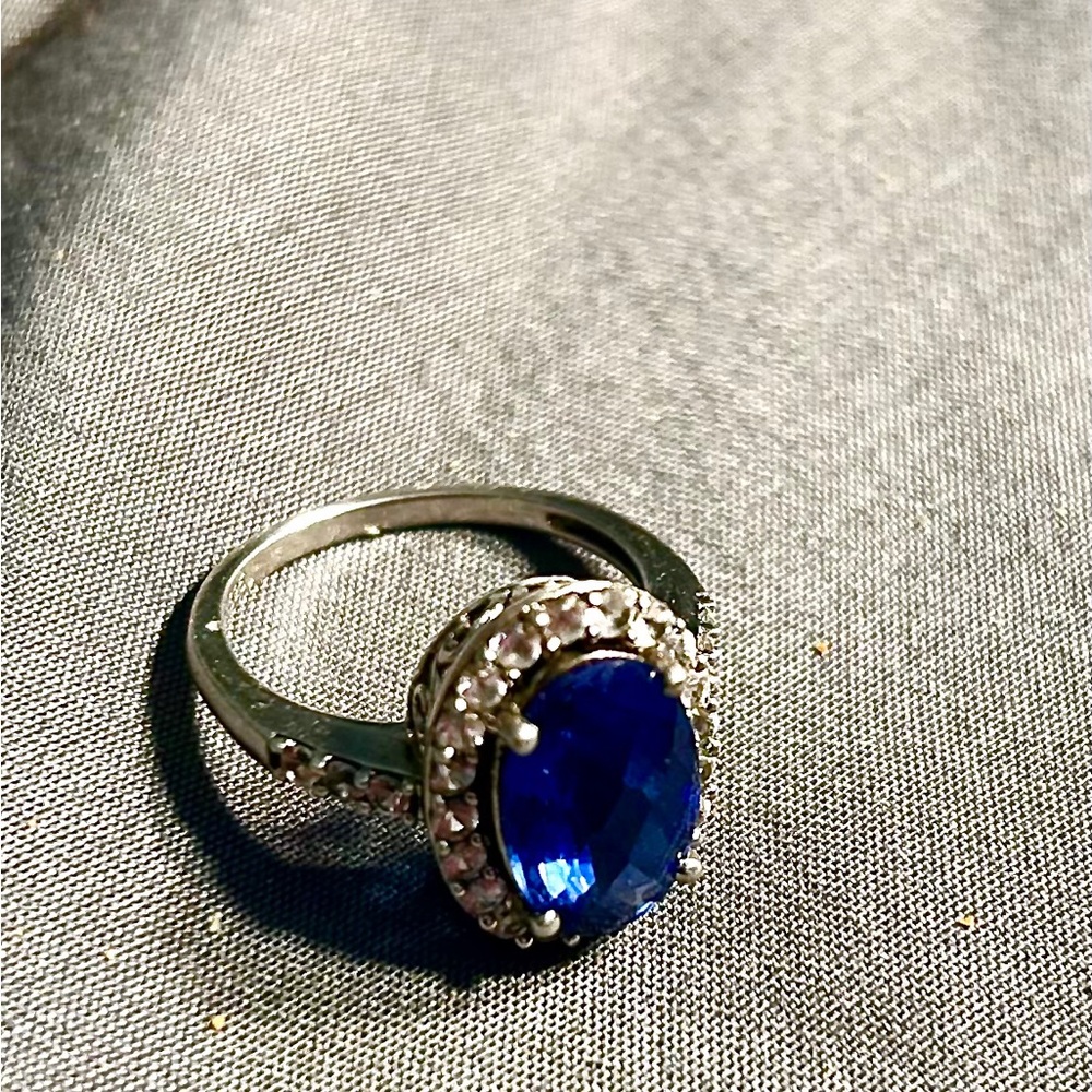 Silver Ring w Lab Created Oval Saphire Center Stone and Cubic Zirconia Accent